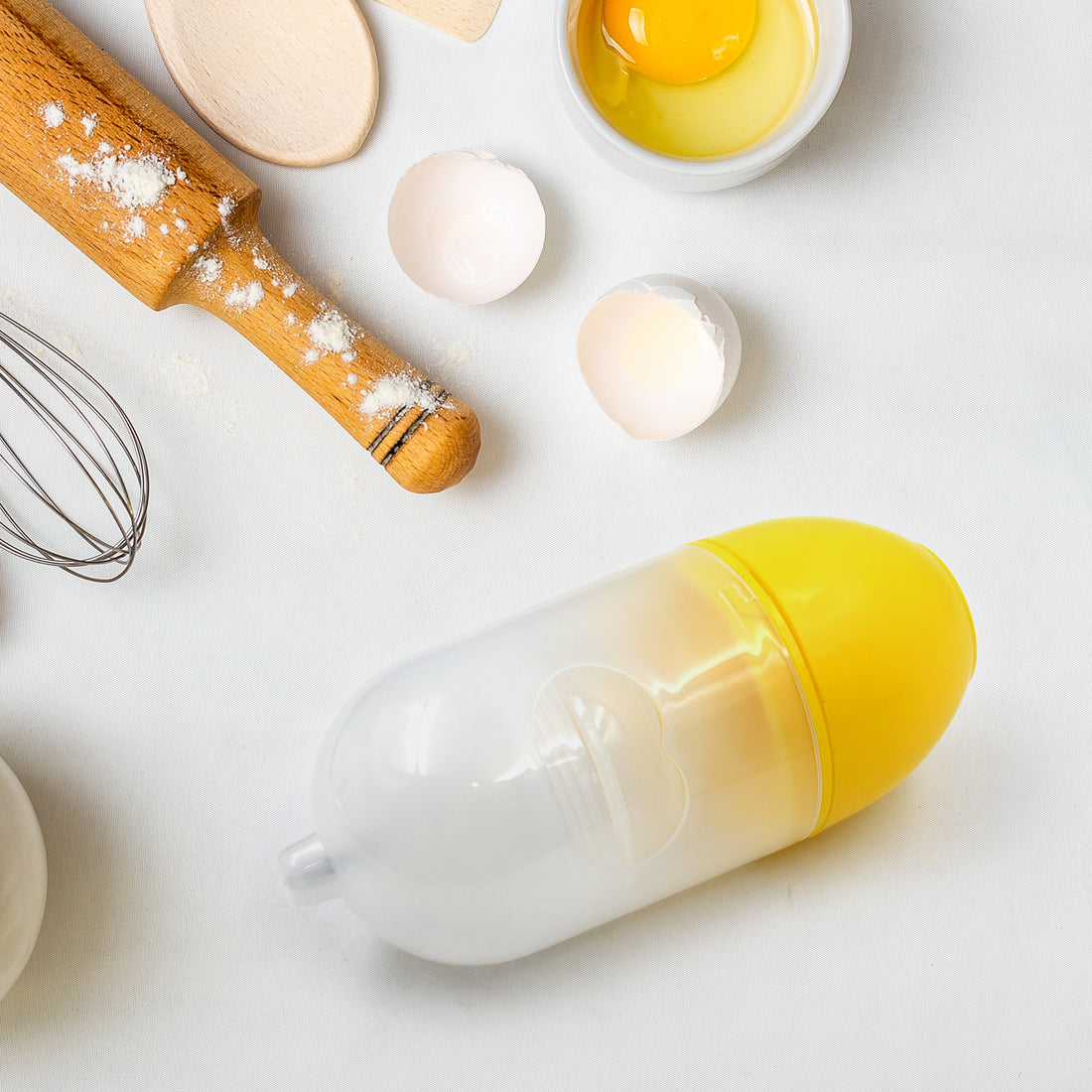 7156a Manual Egg Puller Scrambler Household White Egg Yolk Mixer Kitchen Tool Mix Manual Scrambler Convenient Without Breaking Eggs.