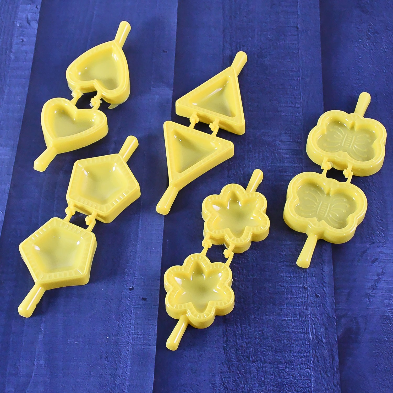 Plastic Cookie Cutter Mould Set (6 Pc)