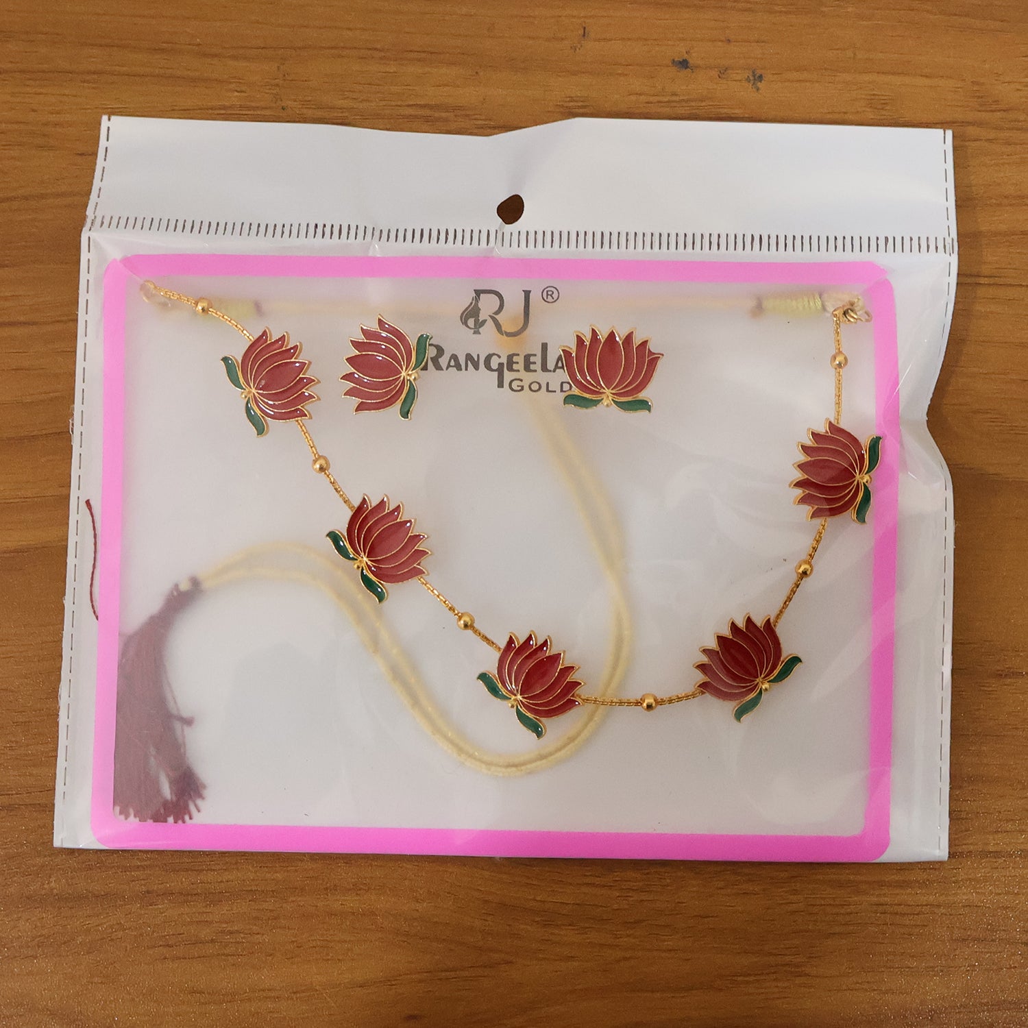Traditional Red Lotus Design Necklace With Stud Earrings Set( 1 Set)